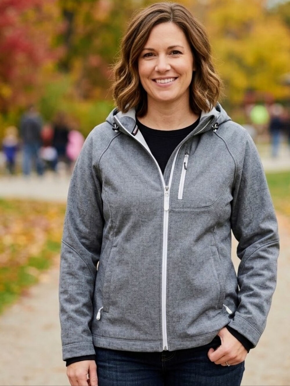 Kirkland Signature Gray Hooded Softshell Jacket Size L Water-Wind Resistent.